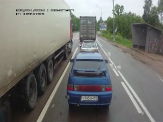 truckers teach a chock how to drive properly